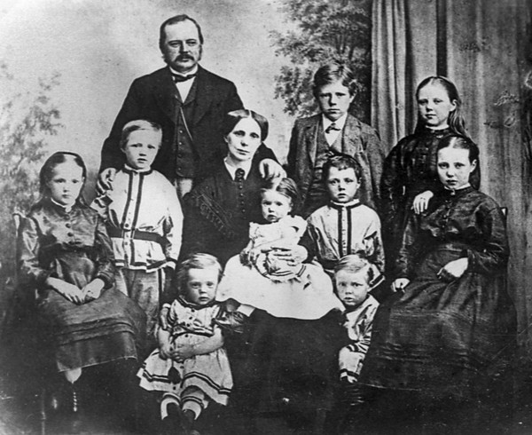 Familienfoto der Familie Schrader aus dem Jahr 1872.
